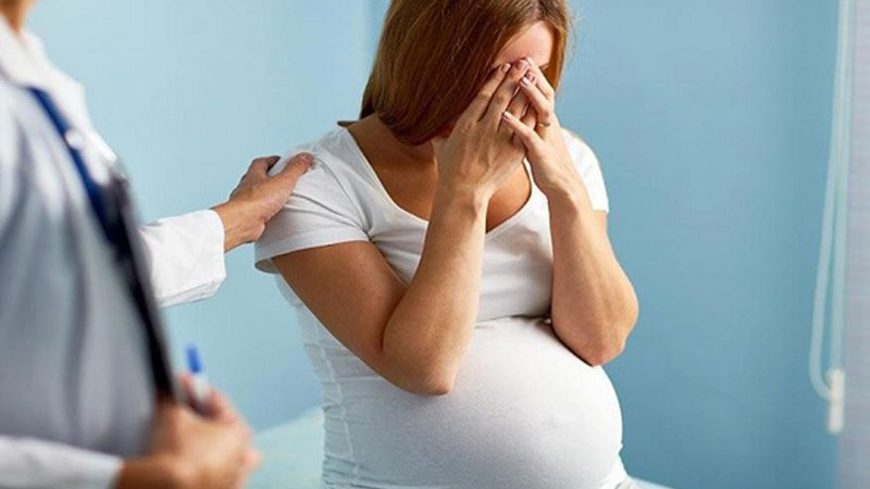 عوارض سفلیس در بارداری و سلامت جنین